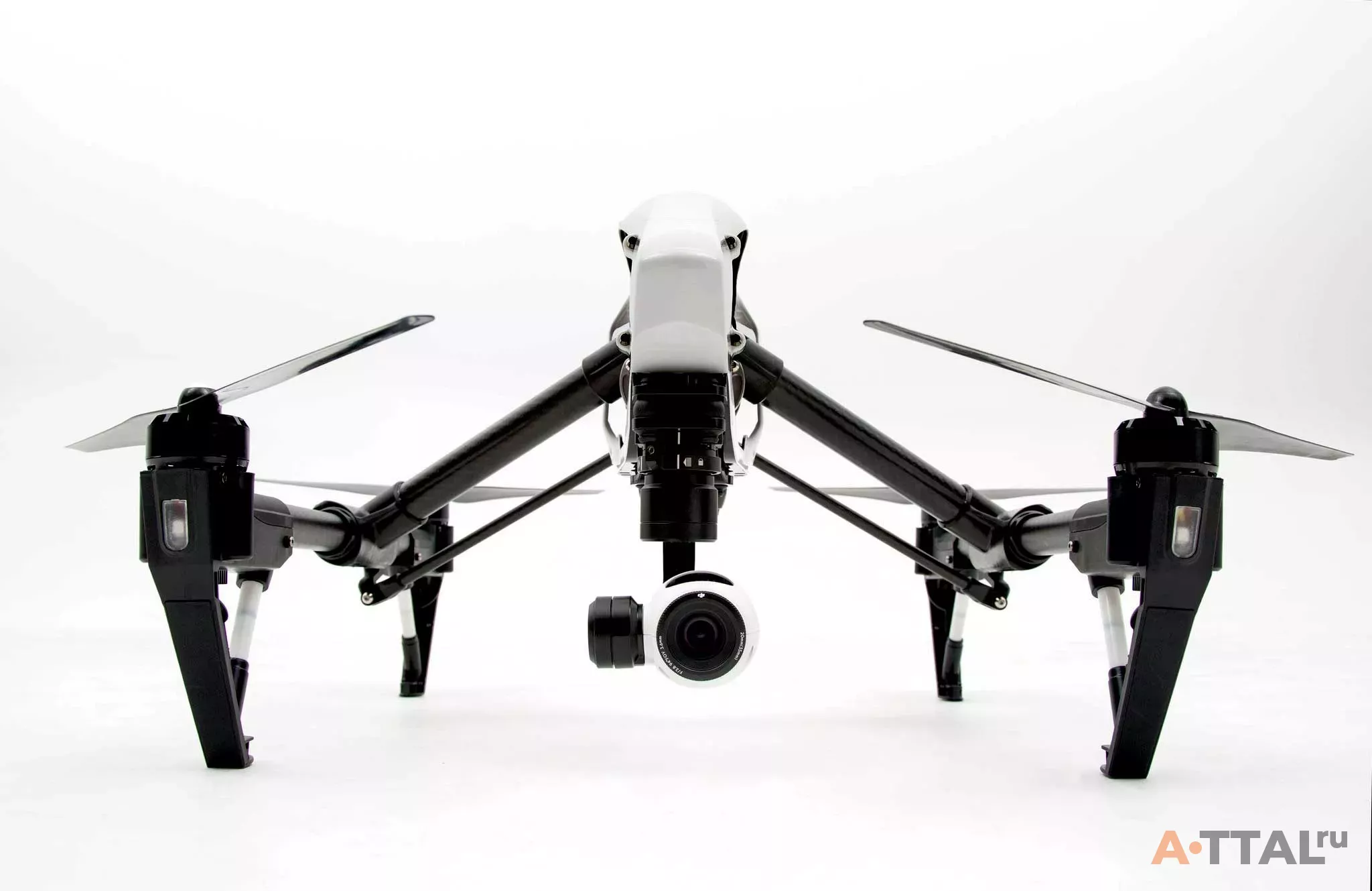 Квадрокоптер DJI Inspire 1 V2.0 с камерой Zenmuse X3 4K (1 пульт) фото 1