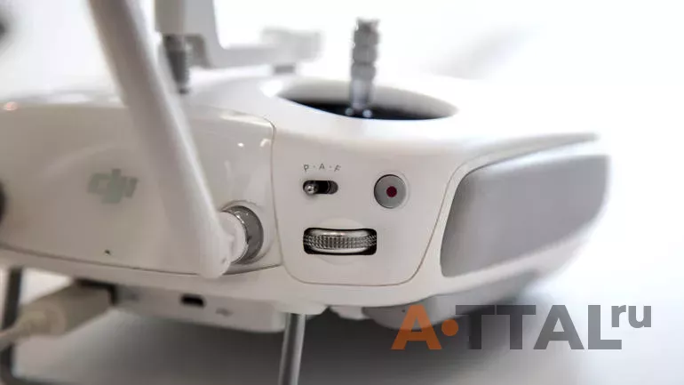Квадрокоптер DJI Phantom 3 Professional с 3х-осевым подвесом, 4K камерой (DJI-PHANTOM-3-PRO) фото 4
