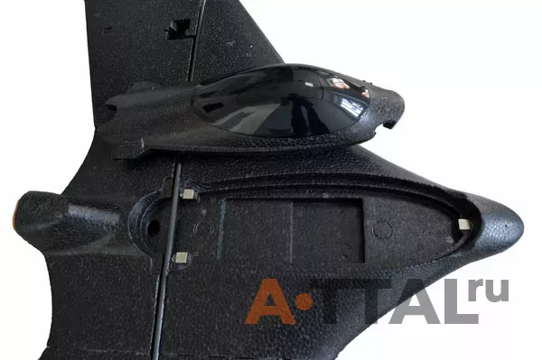 Летающее крыло Skywalker FALCON YF-0908 ARF Black фото 4